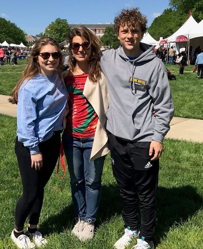 Cristina Cassetti and children